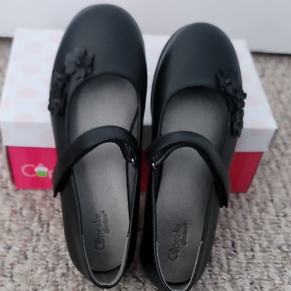 Cupcake Couture Dress Shoes - Picture 2 of 4